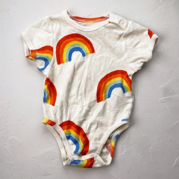 Nadadelazos Rainbow Onesie 6 months - Picture 1 of 5